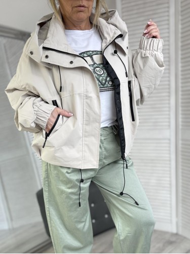 KURTKA BLUDEISE BEIGE