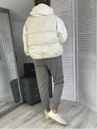 KAMIZELKA CIENKA PUCHOWA CREME